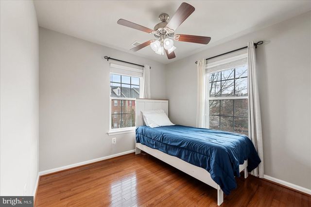 12761 STONE LINED CIR, Lake Ridge, VA 22192