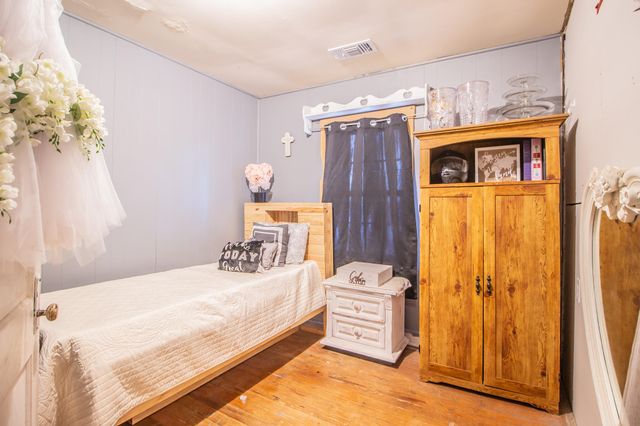 1501 8th Street, Levelland, TX 79336