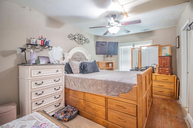 1501 8th Street, Levelland, TX 79336