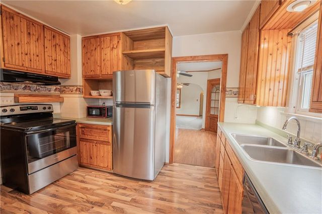 2022 8th Street, Eau Claire, WI 54703