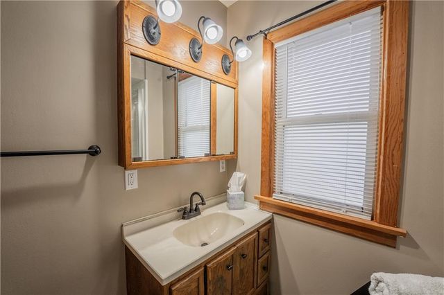 2022 8th Street, Eau Claire, WI 54703