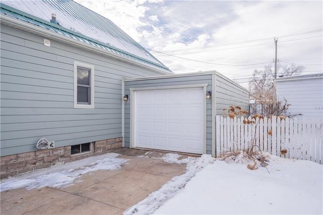 2022 8th Street, Eau Claire, WI 54703