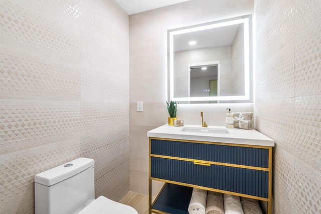 2634 SW 5th Street, Boynton Beach, FL 33435