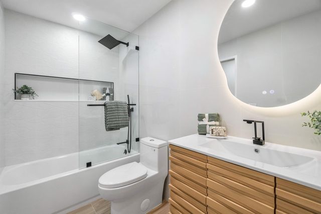 2634 SW 5th Street, Boynton Beach, FL 33435