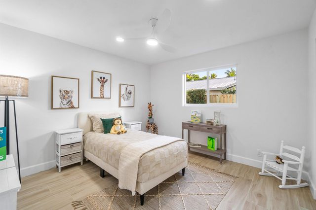 2634 SW 5th Street, Boynton Beach, FL 33435