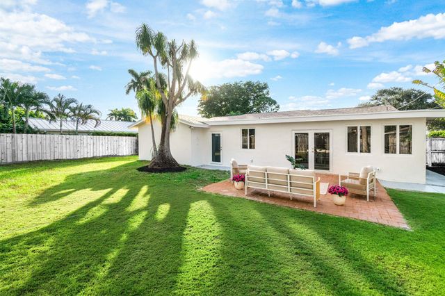 2634 SW 5th Street, Boynton Beach, FL 33435