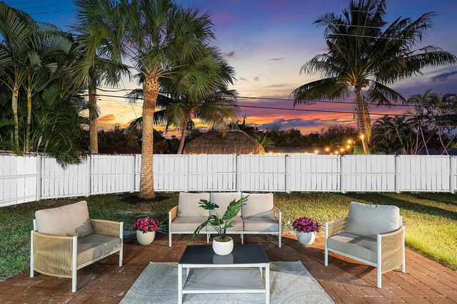 2634 SW 5th Street, Boynton Beach, FL 33435