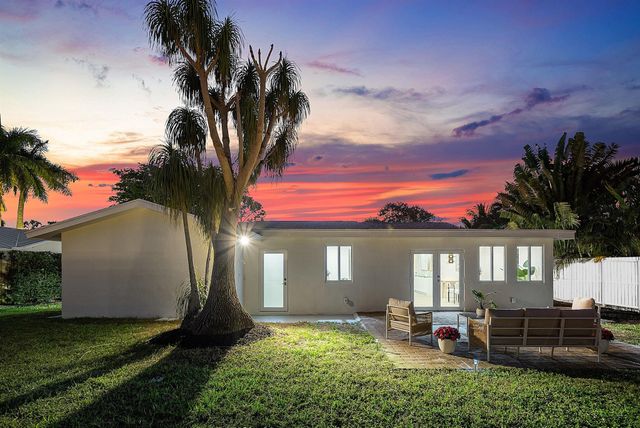 2634 SW 5th Street, Boynton Beach, FL 33435