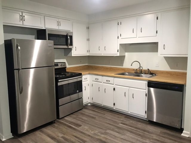 1661 Baltimore Dr Apt A, Clarksville, TN 37043