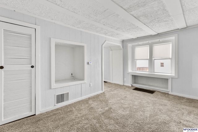 511 Poppleton Avenue, Omaha, NE 68108