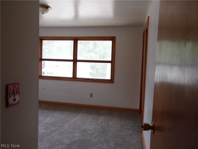210 Clara Court, Louisville, OH 44641
