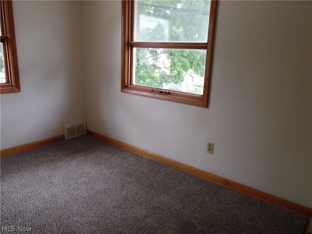 210 Clara Court, Louisville, OH 44641