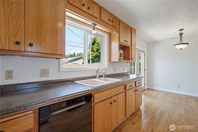 2570 Taylor Avenue, Longview, WA 98632