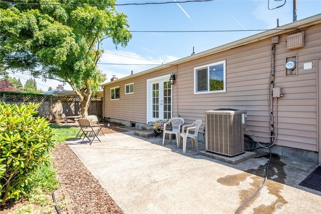 2570 Taylor Avenue, Longview, WA 98632