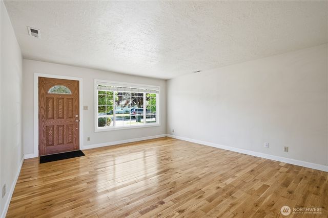 2570 Taylor Avenue, Longview, WA 98632