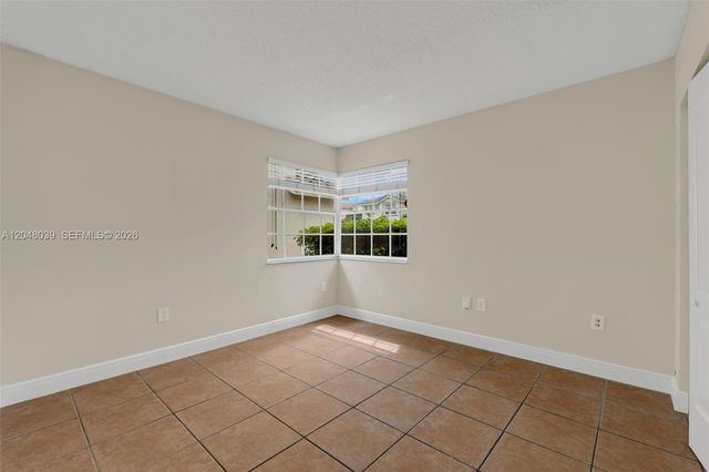 4916 SW 154th Ave, Miami, FL 33185