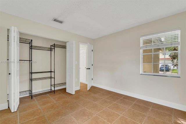 4916 SW 154th Ave, Miami, FL 33185