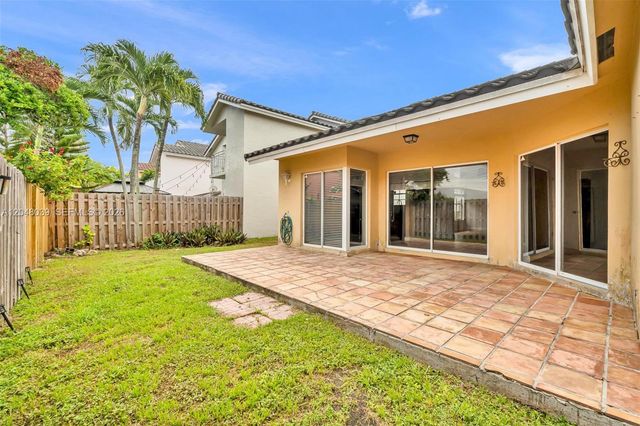 4916 SW 154th Ave, Miami, FL 33185