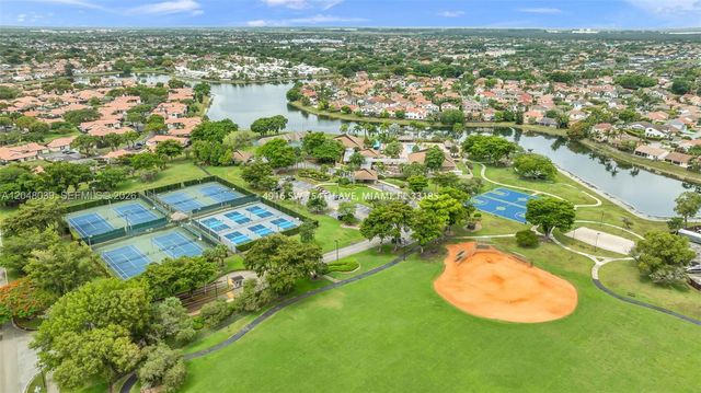 4916 SW 154th Ave, Miami, FL 33185