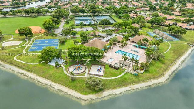 4916 SW 154th Ave, Miami, FL 33185