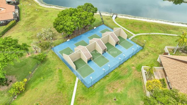 4916 SW 154th Ave, Miami, FL 33185