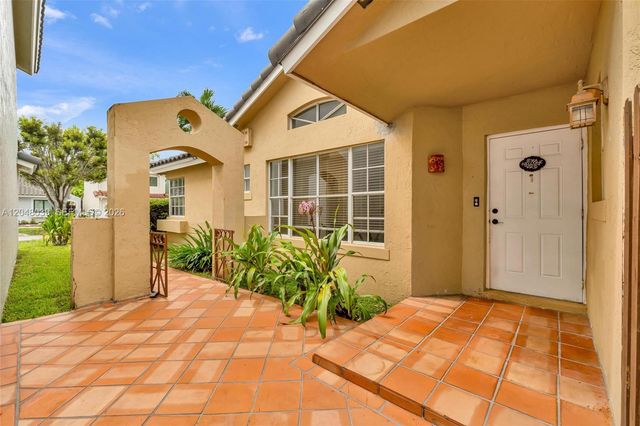 4916 SW 154th Ave, Miami, FL 33185