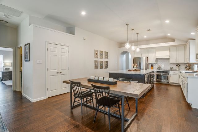 6405 Creekdale Drive, The Colony, TX 75056