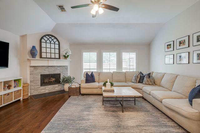 6405 Creekdale Drive, The Colony, TX 75056