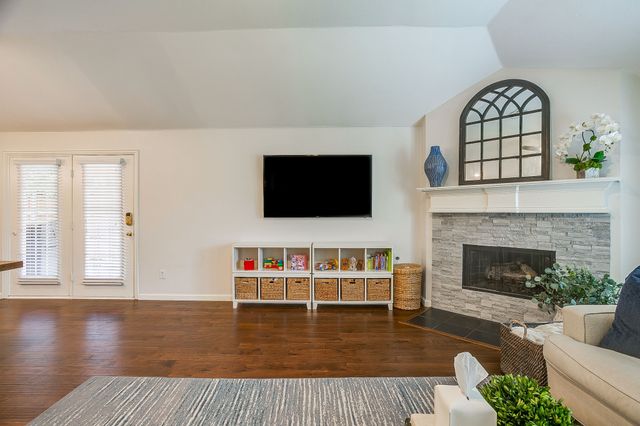 6405 Creekdale Drive, The Colony, TX 75056