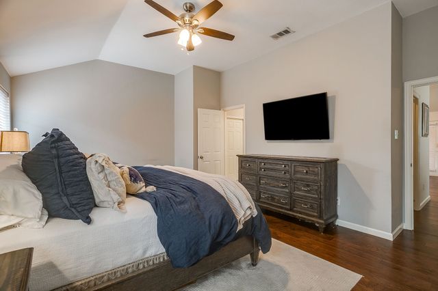 6405 Creekdale Drive, The Colony, TX 75056