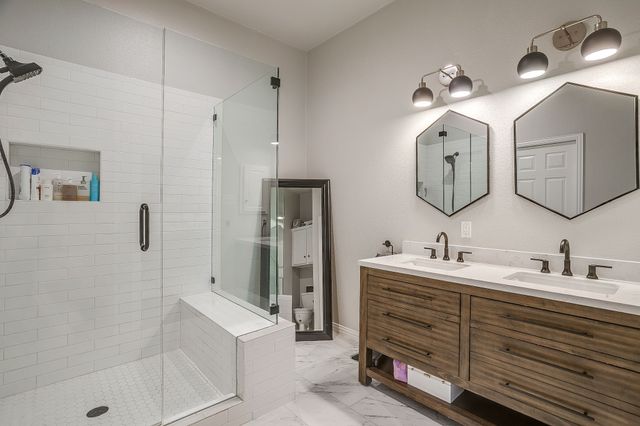 6405 Creekdale Drive, The Colony, TX 75056