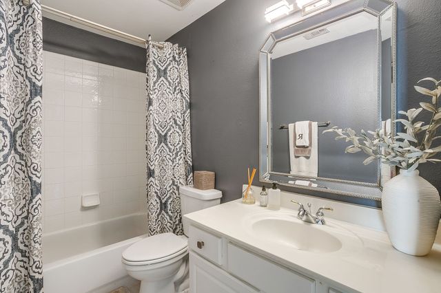 6405 Creekdale Drive, The Colony, TX 75056