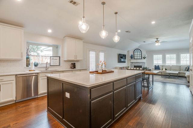 6405 Creekdale Drive, The Colony, TX 75056