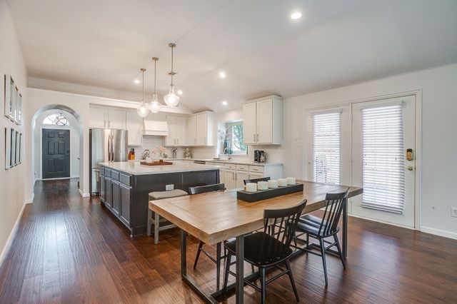 6405 Creekdale Drive, The Colony, TX 75056