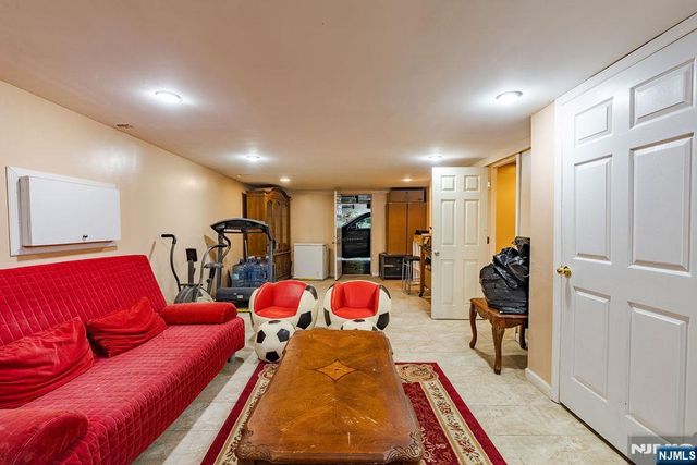 64 Century Road, Paramus, NJ 07652