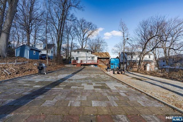 64 Century Road, Paramus, NJ 07652