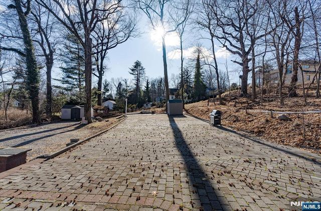 64 Century Road, Paramus, NJ 07652