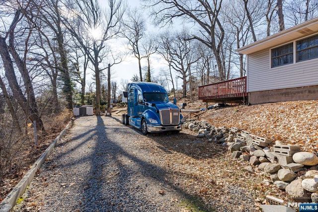 64 Century Road, Paramus, NJ 07652