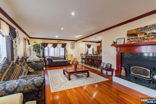 64 Century Road, Paramus, NJ 07652