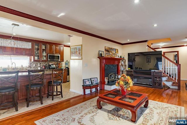 64 Century Road, Paramus, NJ 07652