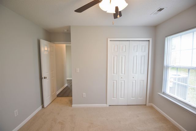 225 Kittiwake Lane, Boiling Springs, SC 29316