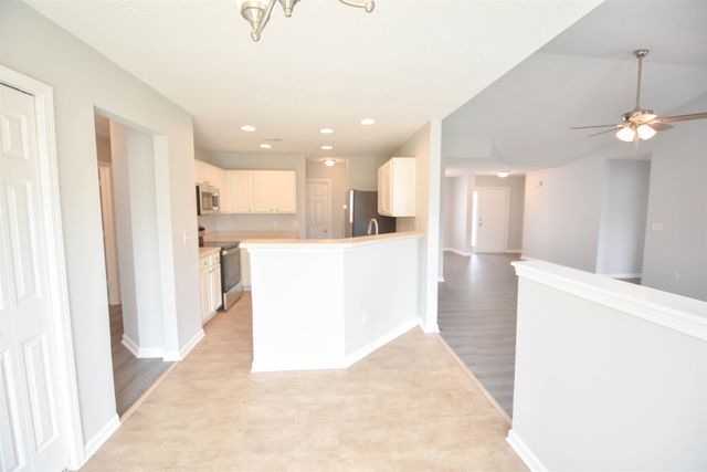 225 Kittiwake Lane, Boiling Springs, SC 29316