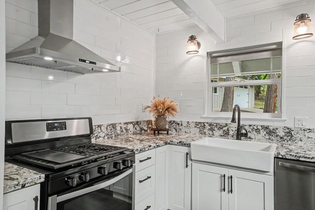 16425 Carolyn Way, Pioneer, CA 95666