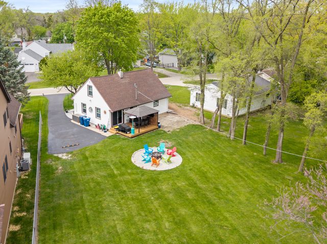 37127 N Hillside Drive, Lake Villa, IL 60046