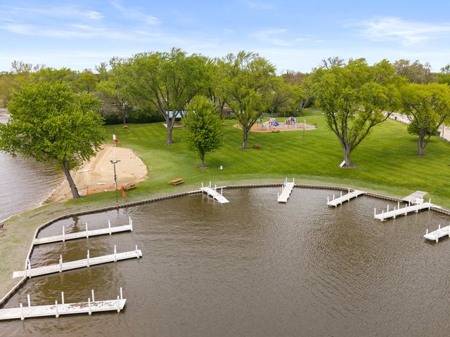 37127 N Hillside Drive, Lake Villa, IL 60046