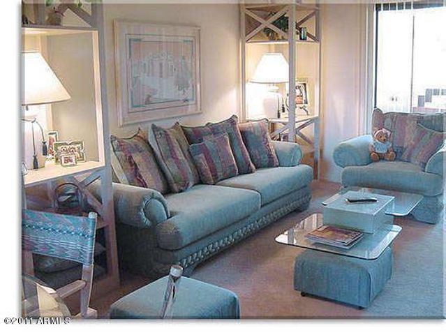 12212 N PARADISE VILLAGE Parkway 413, Phoenix, AZ 85032
