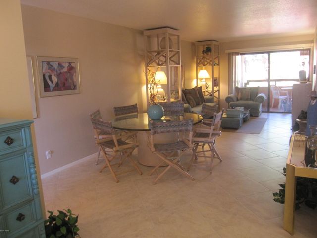 12212 N PARADISE VILLAGE Parkway 413, Phoenix, AZ 85032