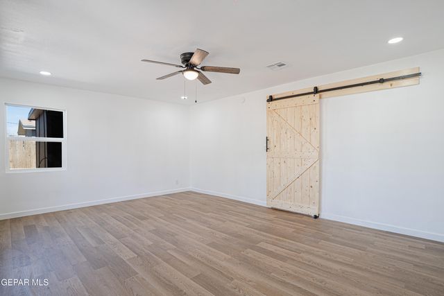 8401 MOUNT WHITNEY Drive, El Paso, TX 79904