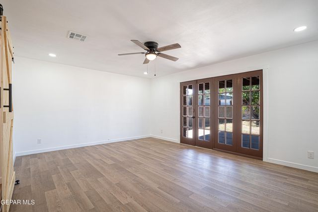 8401 MOUNT WHITNEY Drive, El Paso, TX 79904