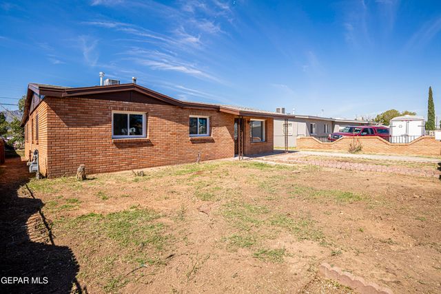 8401 MOUNT WHITNEY Drive, El Paso, TX 79904